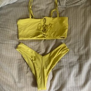 Dippin Daisys bikini set!